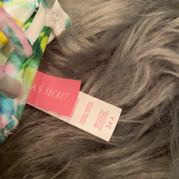 Victoria’s Secret Bandeau Swimsuit Top - Size 34A | Color: Pastels💗🩵☀️ - Picture 3 of 3